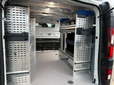Gebraucht Renault Trafic Komfort 131 PS (96 kW) 2022 Weiß Van / Kleinbus