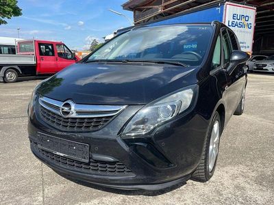 Schwarz Gebraucht 2014 Opel Zafira Tourer Edition Van / Kleinbus | 4.199 € (Fairer Preis)