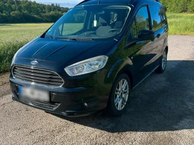 Gebraucht Ford Tourneo 101 PS (74 kW) 2015 Schwarz Kombi