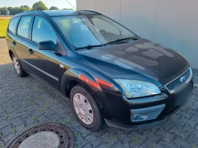 Gebraucht Ford Focus 125 PS (91 kW) 2006 Schwarz Kombi