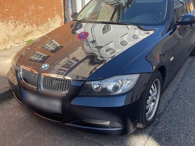 Gebraucht BMW 320 163 PS (119 kW) 2005 Schwarz Kombi