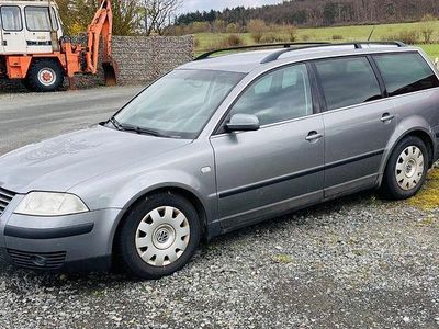Usata VW Passat Trendline 131 CV (96 kW) 2003 Grigio Station wagon