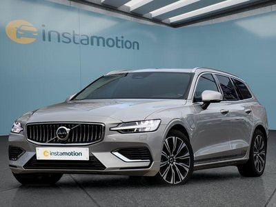 Silber Gebraucht 2025 Volvo V60 Kombi | 45.949 € (Fairer Preis)