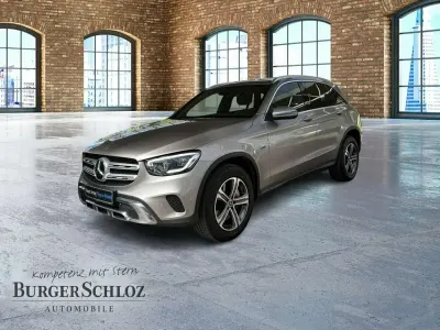 Gebraucht Mercedes GLC300 194 PS (142 kW) 2020 Silber SUV