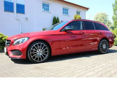 Gebraucht Mercedes C250 AMG 211 PS (155 kW) 2018 Rot Limousine