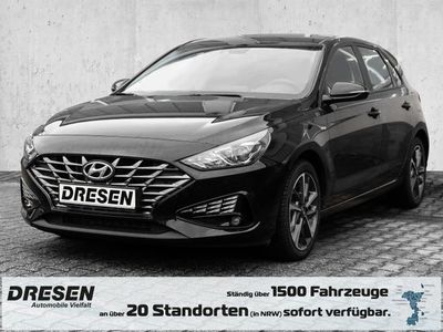 Gebraucht Hyundai i30 Trend 120 PS (88 kW) 2023 Schwarz Limousine
