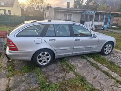 Gebraucht Mercedes 200 116 PS (85 kW) 2003 Silber Kombi