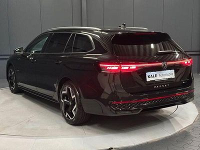 Gebraucht VW Passat R-line 193 PS (141 kW) 2025 Grenadillschwarz metallic Kombi