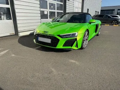 Używany Audi R8 Spyder Performance 620 KM (456 kW) 2022 Szary Kabriolet