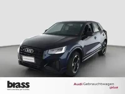 Używany Audi Q2 S-Line 190 KM (139 kW) 2024 Niebieski SUV