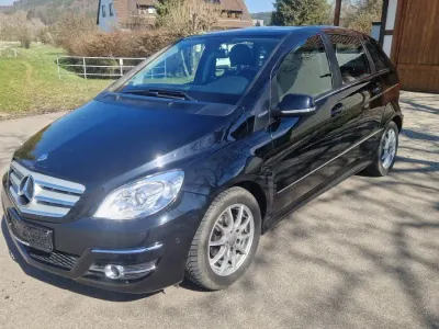 Gebraucht Mercedes B170 116 PS (85 kW) 2009 Schwarz Van / Kleinbus