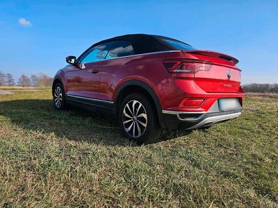Gebraucht VW T-Roc Cabriolet 110 PS (80 kW) 2023 Rot Cabrio