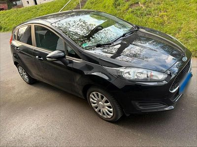 Usata Ford Fiesta 82 CV (60 kW) 2016 Nero Utilitaria