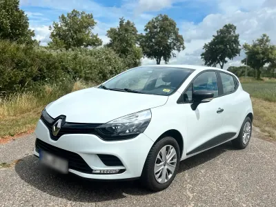 Gebraucht Renault Clio 76 PS (55 kW) 2019 Weiß Kleinwagen