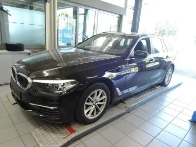 Gebraucht BMW 520 190 PS (139 kW) 2019 Schwarz Kombi