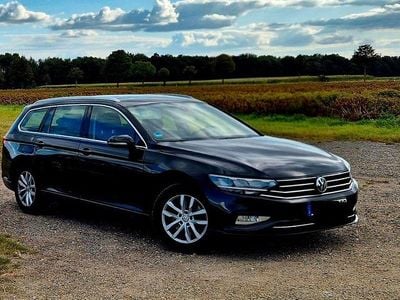 Gebraucht VW Passat Business 150 PS (110 kW) 2019 Schwarz Kombi