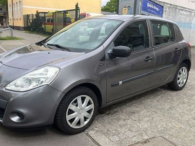 gebraucht Renault Clio III YAHOO!,Klimaanlage TÜV NEU