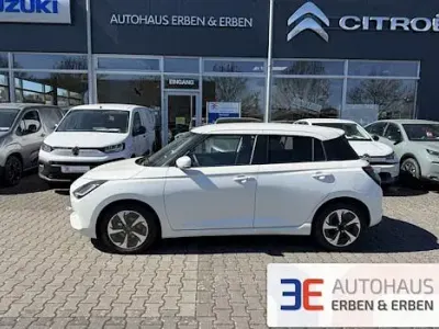 Nuova Suzuki Swift Comfort+ 83 CV (61 kW) 2026 Bianco Utilitaria