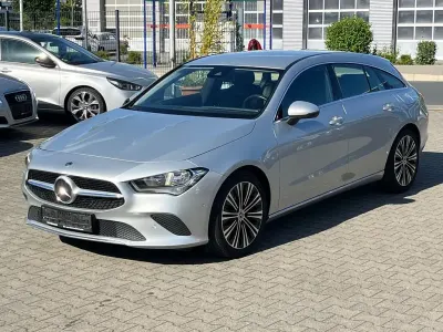 Gebraucht Mercedes CLA220 Shooting Brake 190 PS (139 kW) 2021 Silber Kombi