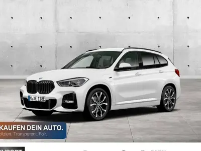 Gebraucht BMW X1 M Sport 220 PS (161 kW) 2022 Alpinweiss iii SUV