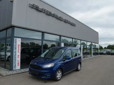 Używany Ford Tourneo Courier 101 KM (74 kW) 2017 Niebieski Minivan