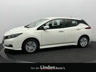 Gebraucht Nissan Leaf Visia 110 kW (150 PS) 2022 Weiß Kleinwagen