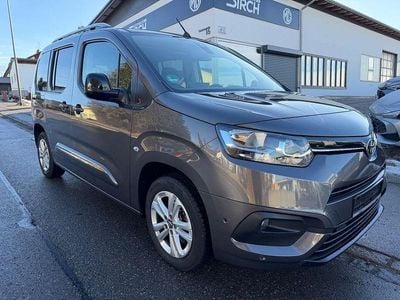 Basaltgrau Gebraucht 2022 Toyota Proace Verso City Kombi | 23.690 € (Guter Preis)