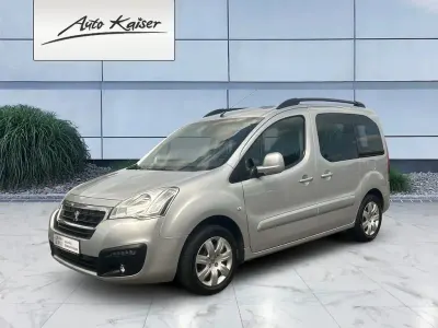 Gebraucht Peugeot Partner Tepee Allure 120 PS (88 kW) 2016 Grau Van / Kleinbus