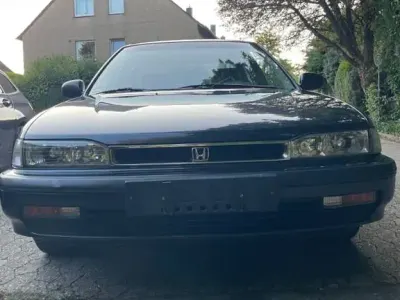 Usata Honda Accord 133 CV (97 kW) 1991 Blu Berlina