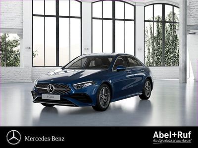 Blau Gebraucht 2024 Mercedes A200 AMG Limousine | 34.479 € (Etwas zu teuer)