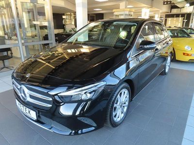Usata Mercedes B180 116 CV (85 kW) 2019 Nero Monovolume