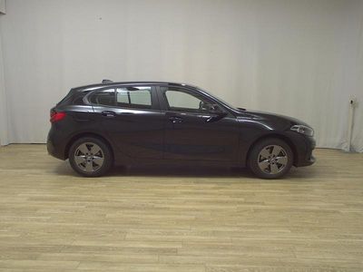 Gebraucht BMW 118 Advantage 150 PS (110 kW) 2023 Schwarz Kleinwagen