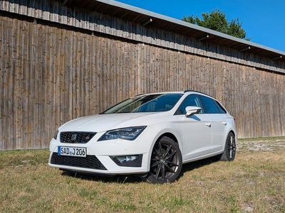 Gebraucht Seat Leon ST FR 179 PS (131 kW) 2015 Weiß Kombi