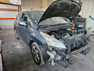 Gebraucht Peugeot 3008 110 PS (80 kW) 2010 Grau Kombi