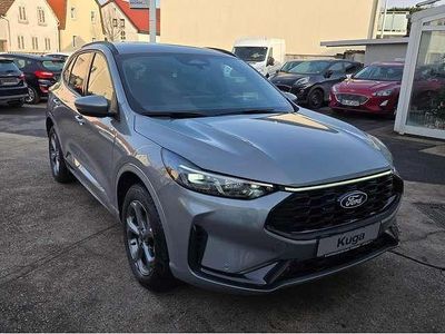 Gebraucht Ford Kuga ST-Line 152 PS (111 kW) 2024 Solarsilber SUV
