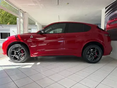Gebraucht Alfa Romeo Stelvio Quadrifoglio 510 PS (375 kW) 2022 Rot SUV