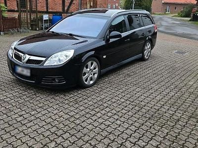 Begagnad Opel Vectra 150 HK (110 kW) 2007 Svart Kombi