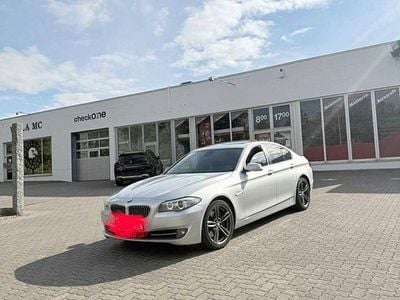 Gebraucht BMW 525 258 PS (189 kW) 2010 Silber Limousine