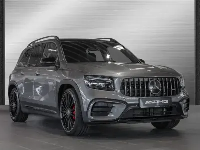 Gebraucht Mercedes GLB35 AMG 306 PS (225 kW) 2025 Grau SUV