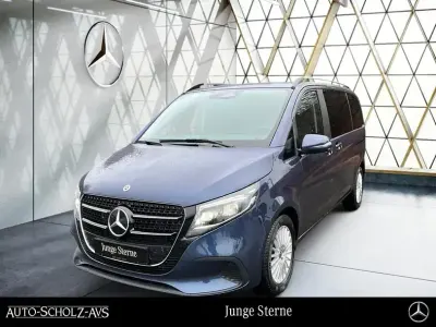 Gebraucht Mercedes V220 Style 163 PS (119 kW) 2024 Blau Van / Kleinbus