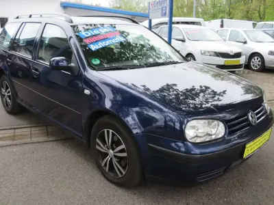 Gebraucht VW Golf IV Basis 101 PS (74 kW) 2002 Indigoblau perleffekt Kombi