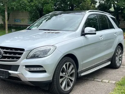 Gebraucht Mercedes ML350 258 PS (189 kW) 2012 Silber SUV