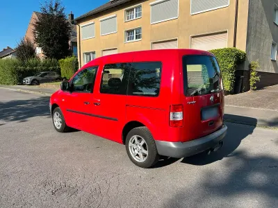 Gebraucht VW Caddy Life 80 PS (58 kW) 2009 Rot Van / Kleinbus