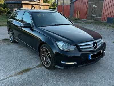Gebraucht Mercedes C220 AMG 170 PS (125 kW) 2013 Schwarz Kombi