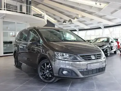 Begagnad Seat Alhambra Style Plus 380 HK (279 kW) 2016 Brun Minibuss