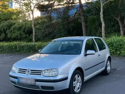 Gebraucht VW Golf IV 75 PS (55 kW) 2002 Silber Kleinwagen