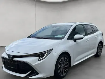 Second-hand Toyota Corolla Team 184 CP (135 kW) 2022 Alb Break