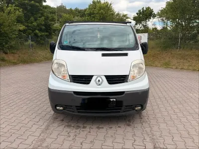 Gebraucht Renault Trafic 145 PS (106 kW) 2008 Weiß Van / Kleinbus