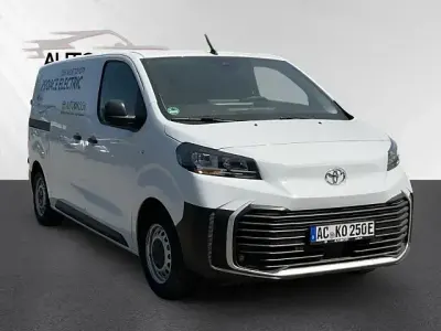 Gebraucht Toyota Proace 100 kW (136 PS) 2025 Weiss Van / Kleinbus
