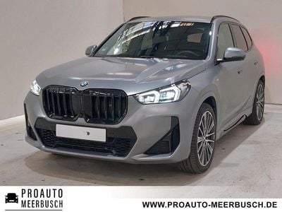 Gebraucht BMW X1 M Sport 163 PS (119 kW) 2024 Frozen pure grey SUV
